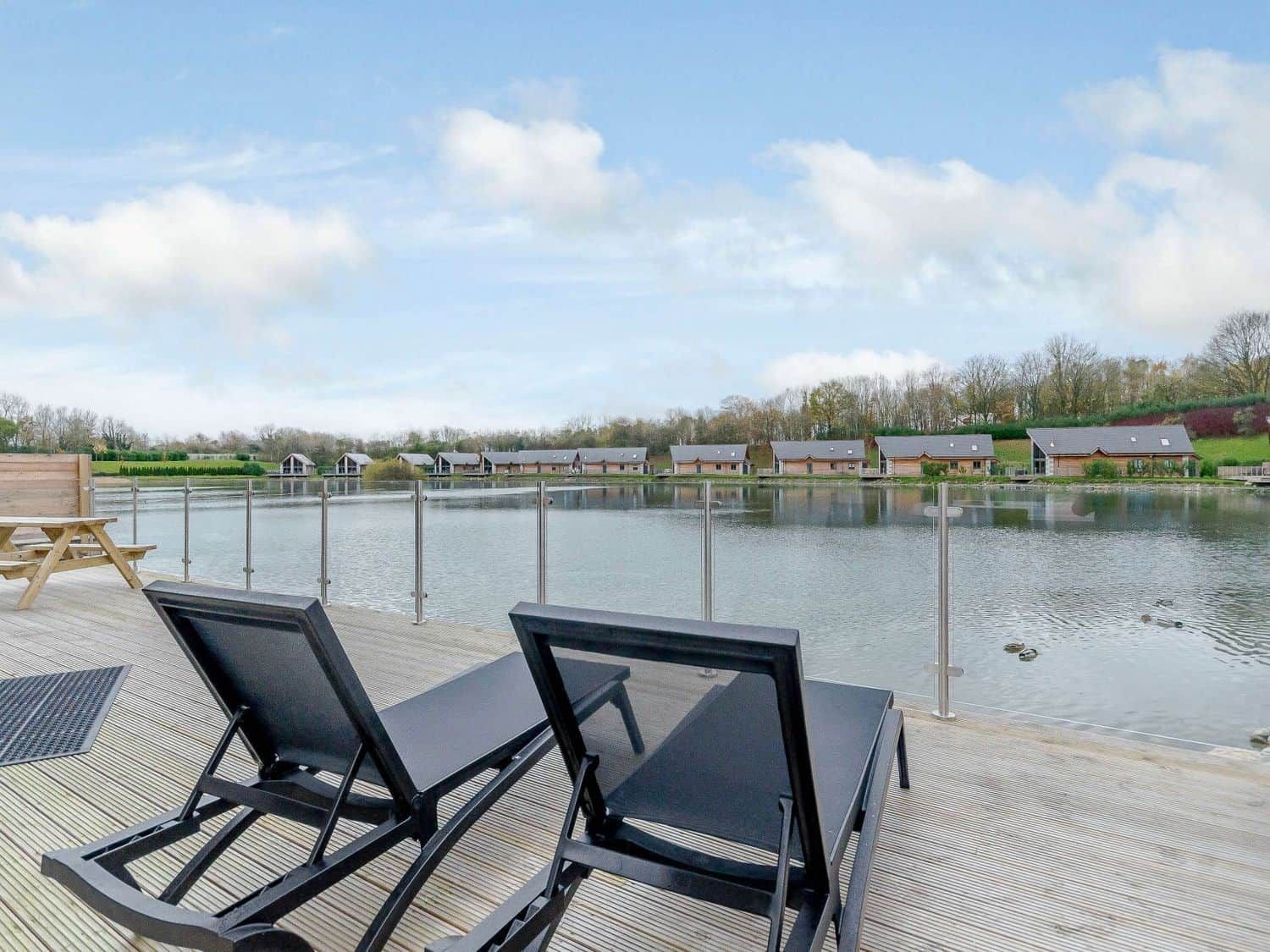 Tranquillity 3 (Pet) exterior with lake views