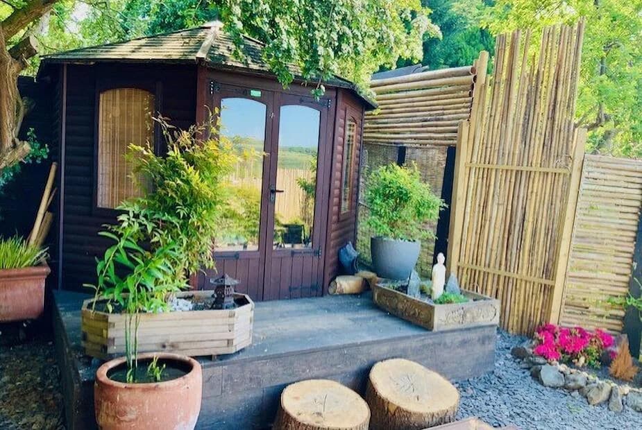 Private hot tub at 1 Bed Cottage in South Green