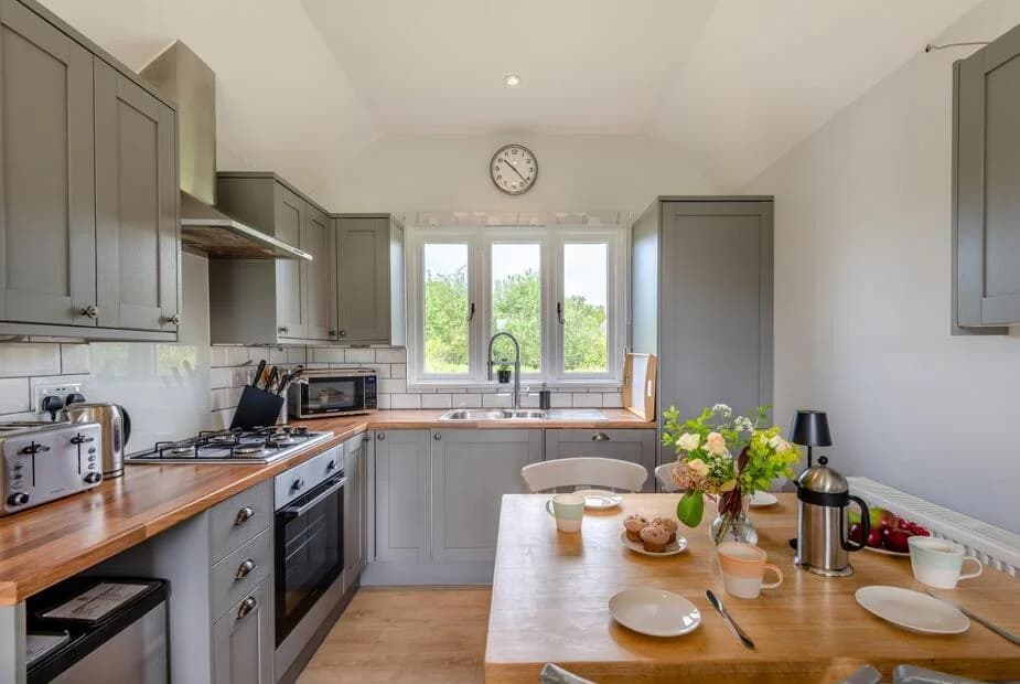 Private hot tub at 2 Bed Lodge in Biddenden