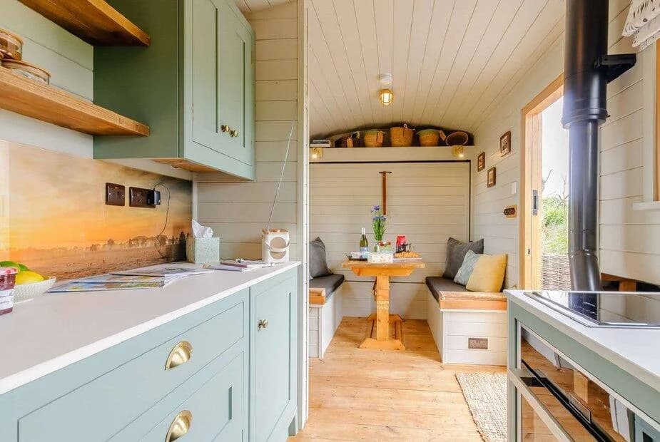 Private hot tub at 1 Bed Lodge in Chillenden