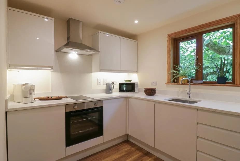 Private hot tub at Yew Tree Cottage