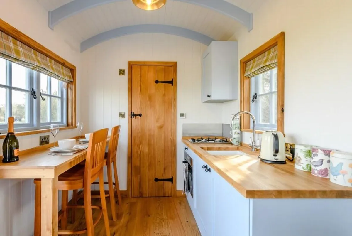 Private hot tub and firepit at Spire View Hut